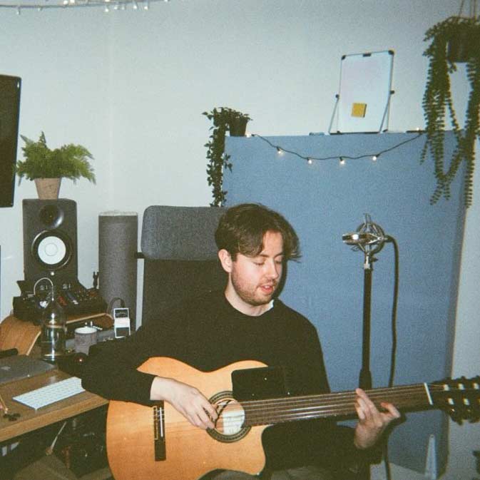 Tyler Bliss / Harry Comer
